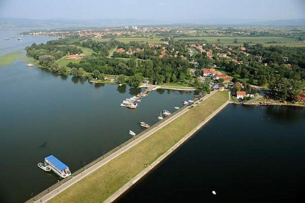 Apartmani Novak - Srebrno jezero Veliko Gradište Exteriér fotografie